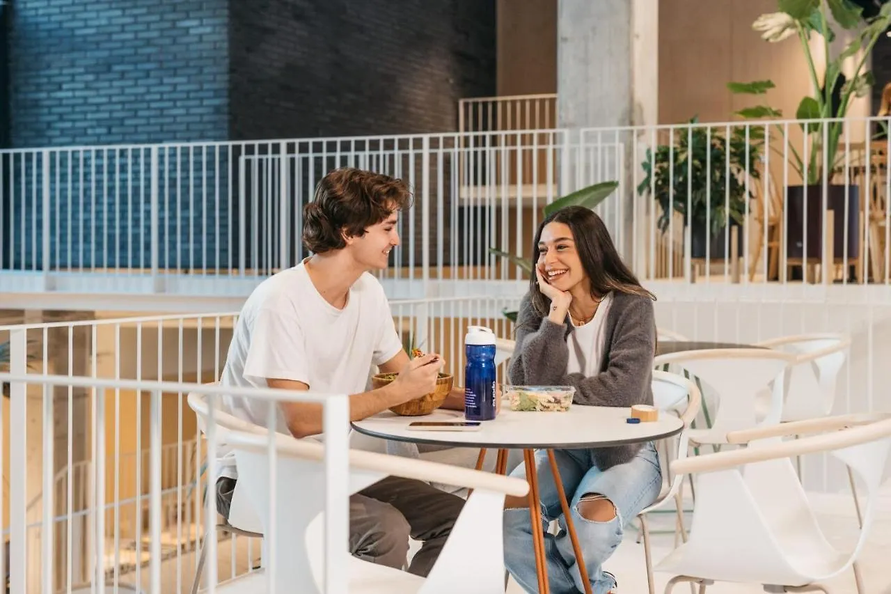 For Students Studying In Barcelona Only - Stunning Spacious Studios And Private Rooms At Pallars Student Accommodation 0*,