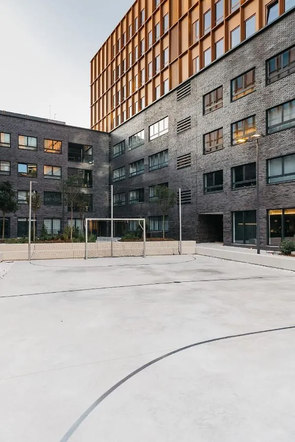 For Students Studying In Barcelona Only - Stunning Spacious Studios And Private Rooms At Pallars Student Accommodation 公寓
