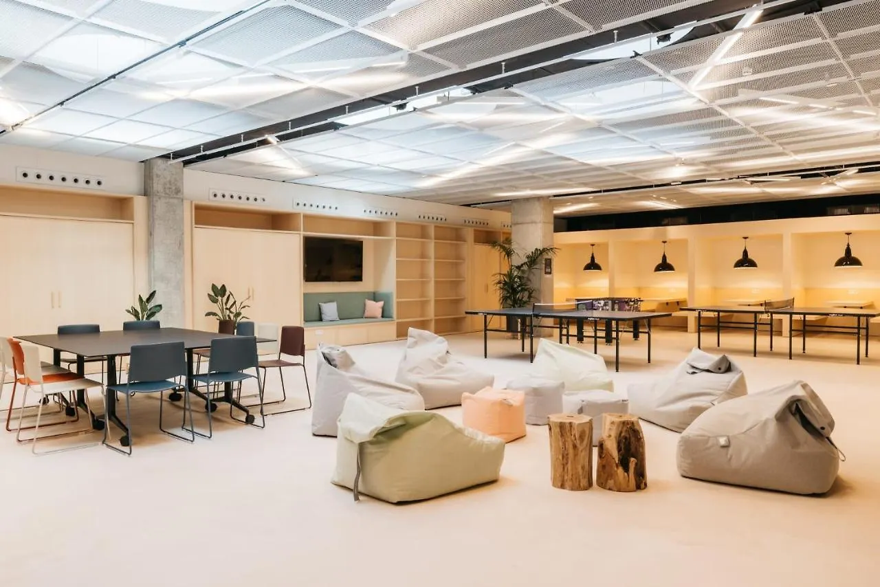 For Students Studying In Barcelona Only - Stunning Spacious Studios And Private Rooms At Pallars Student Accommodation 公寓