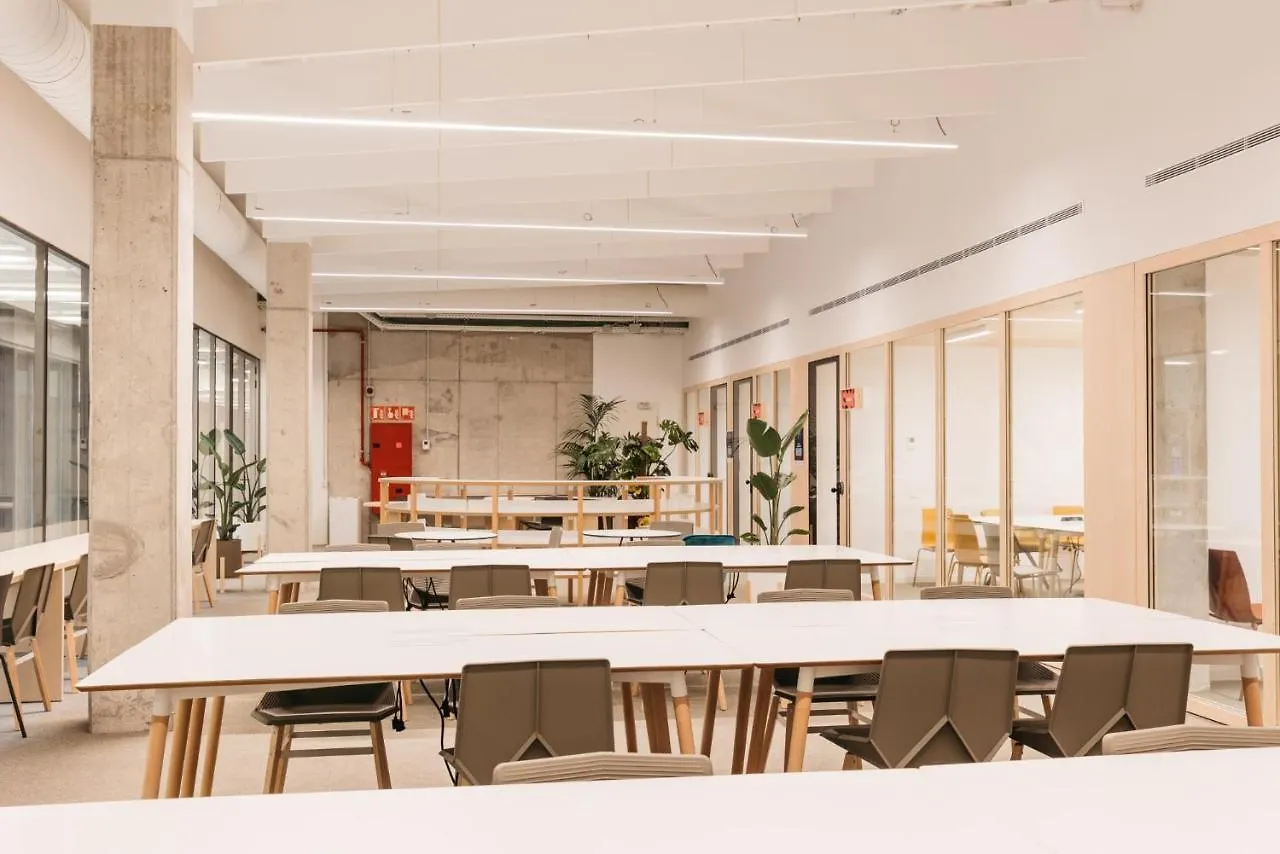 For Students Studying In Barcelona Only - Stunning Spacious Studios And Private Rooms At Pallars Student Accommodation 公寓